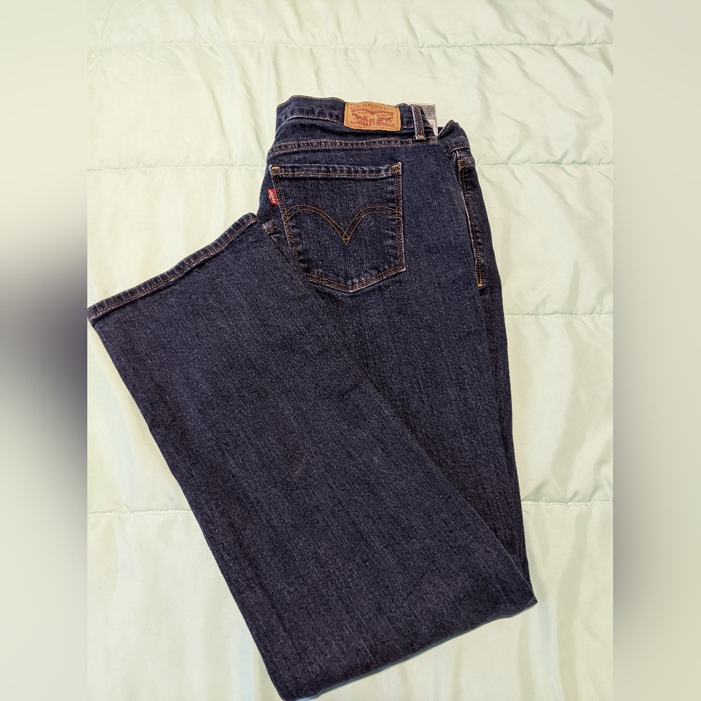 Levi's